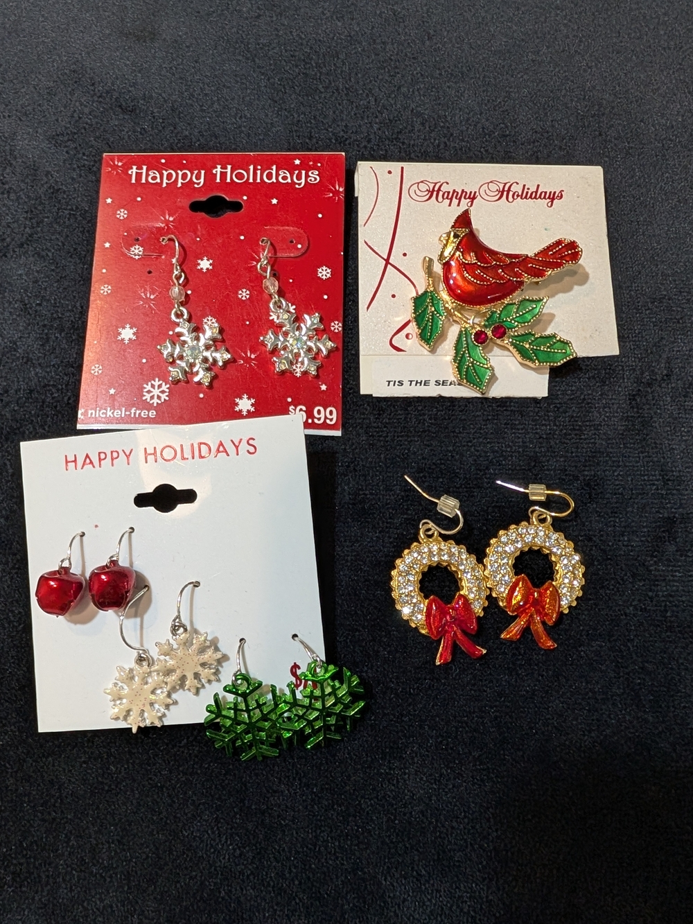 Women’s Fashion Mixed Lot Christmas Holiday Earrings & Brooch Multicolor